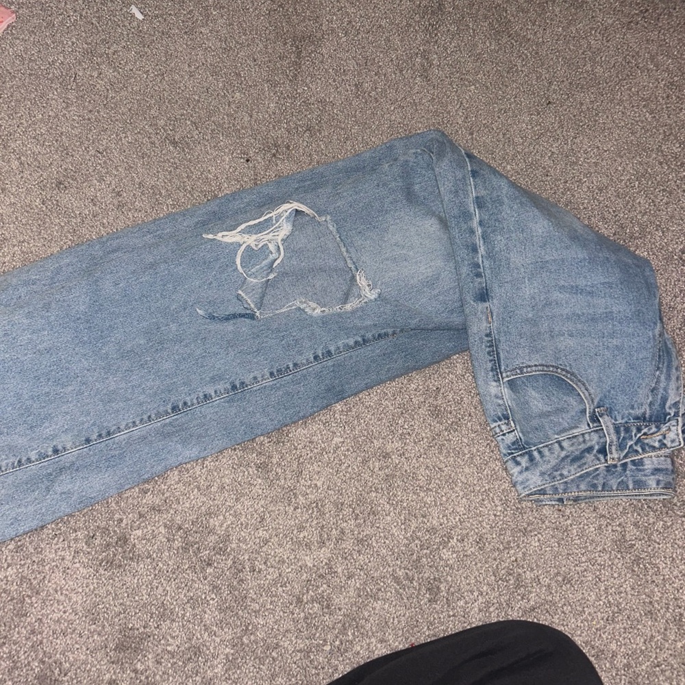 Stylish Light Blue Distressed Women's Straight Leg Jeans